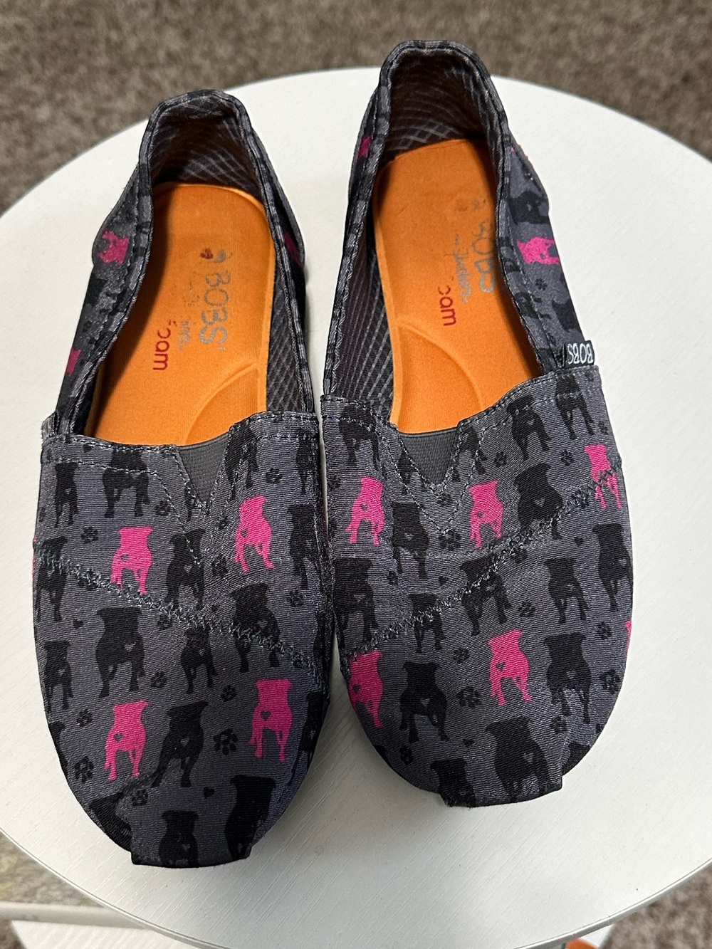 Bob’s Pittie Love Slip-on Shoes, Size 8